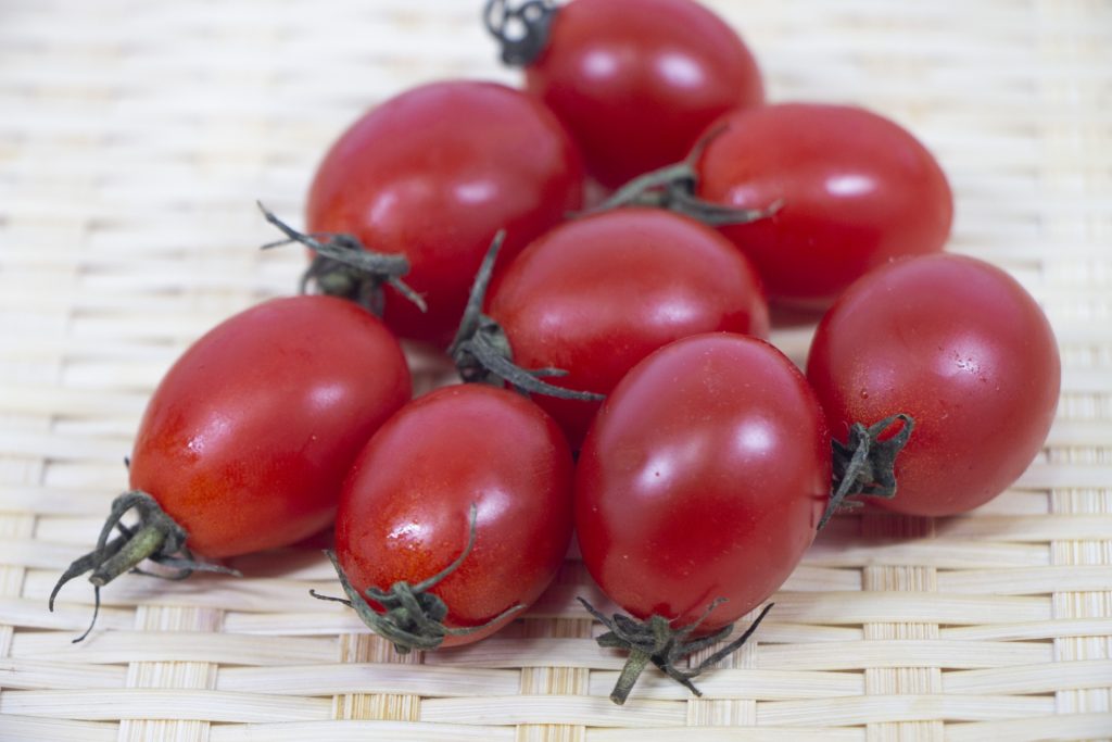 赤色系トマト
